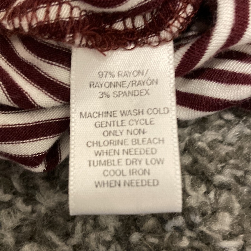 LOFT Shirt - Picture 5 of 9